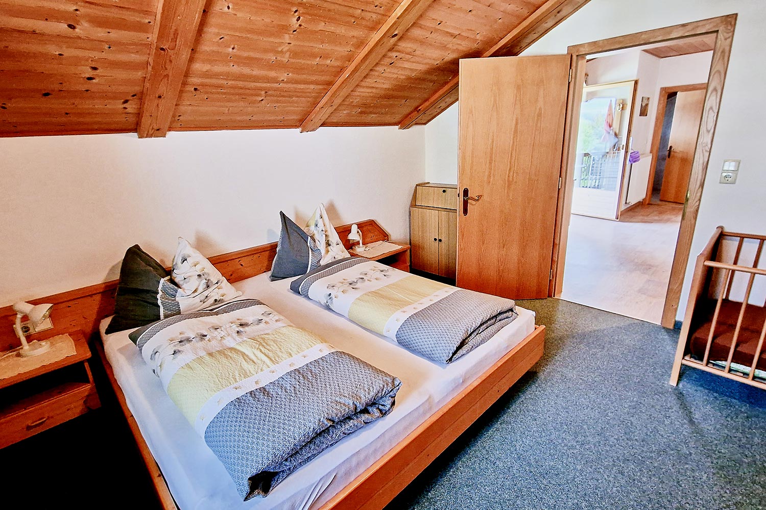 Schlafzimmer - Ferienwohnung in Algund Forst